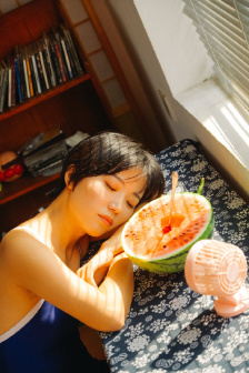 黄色带电